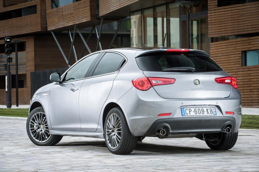  Alfa Romeo Giulietta Collezione (940) 2012 года  (фото 8 из 15)